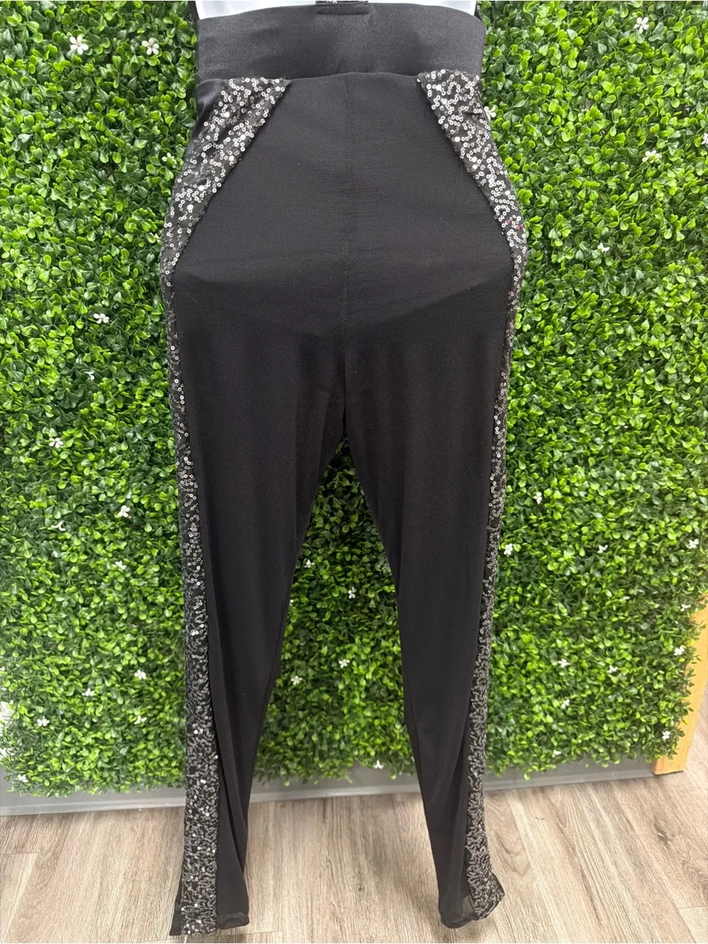 Tenth House stylish black